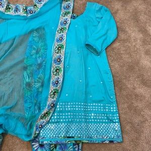 Indian/Pakistani/Afghan Suit